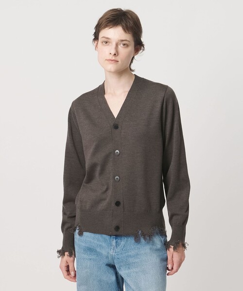 LOEFF(ロエフ)の「<LOEFF>ダメージ Vネック カーディガン UNISEX(カーディガン/ボレロ・レディース・ブラック/ネイビー/ブラウン系・2/1/0)」の9枚目の写真
