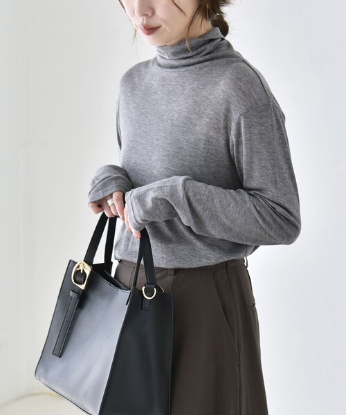 quaranciel（カランシエル）の「quaranciel:〈手洗い可能〉ウール ミックス シアー タートルネック プルオーバー（Tシャツ/カットソー・レディース・グレー/ホワイト/ブラック/パープル・40/38）」の8枚目の写真