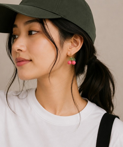 big metal london(ビッグメタルロンドン)の「Hortense Small チェリー ピアス(ピアス(両耳用)・レディース・パープル/ピンク/レッド・FREE)」の22枚目の写真