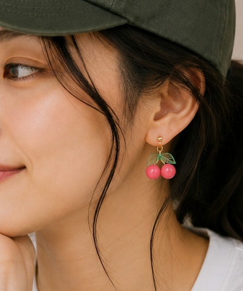 big metal london(ビッグメタルロンドン)の「Hortense Small チェリー ピアス(ピアス(両耳用)・レディース・パープル/ピンク/レッド・FREE)」の21枚目の写真