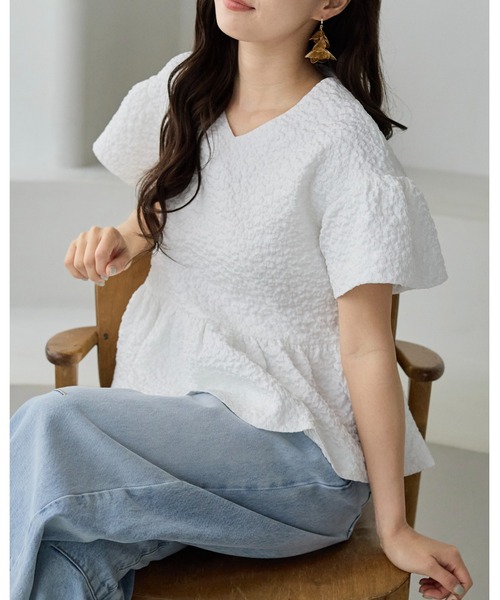 BIRTHDAY BASH（バースデイバッシュ）の「AMERIE JACQUARD PEPLUM TOPS(ジャガードペプラムトップス)（シャツ/ブラウス・レディース・ブラック/ホワイト・S/M）」の17枚目の写真