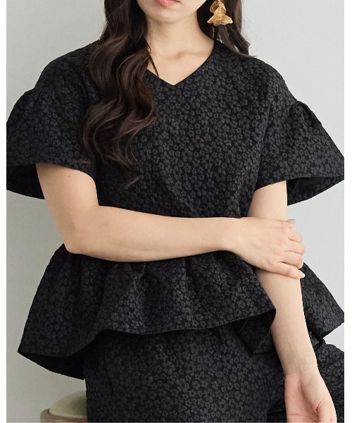 BIRTHDAY BASH（バースデイバッシュ）の「AMERIE JACQUARD PEPLUM TOPS(ジャガードペプラムトップス)（シャツ/ブラウス・レディース・ブラック/ホワイト・S/M）」の19枚目の写真
