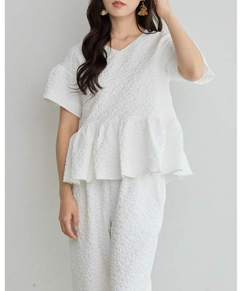 BIRTHDAY BASH（バースデイバッシュ）の「AMERIE JACQUARD PEPLUM TOPS(ジャガードペプラムトップス)（シャツ/ブラウス・レディース・ブラック/ホワイト・S/M）」の14枚目の写真