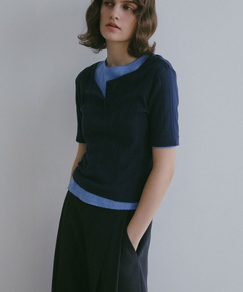 ETRE TOKYO(エトレトウキョウ)の「2パックアイレットTee(Tシャツ/カットソー・レディース・ネイビー/グレー・FREE)」の6枚目の写真