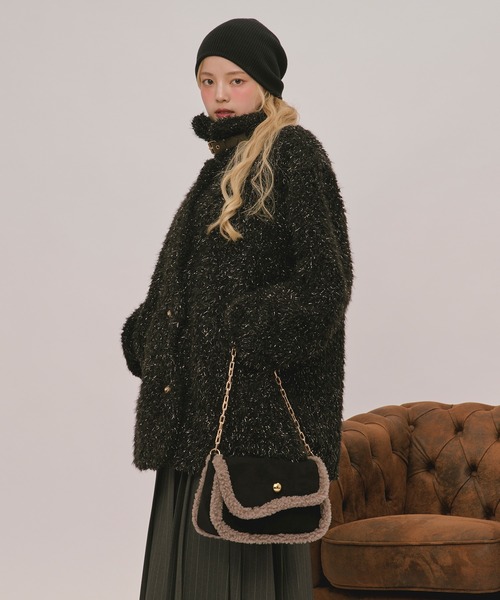 loin nuit(ロワンニュイ)の「nuance button poodle coat / ニュアンスボタンプードルコート(ムートンコート・レディース・ブラック/ブルー/ブラウン/アイボリー/イエロー・FREE)」の11枚目の写真