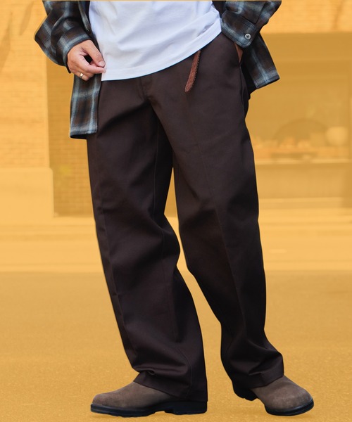 Dickies(ディッキーズ)の「Dickies/ディッキーズ 877 WORK PANTS LENGTH30inch ワークパンツ ルーズフィット レングス30インチ チノパンツ テーパード ワイド ストリート スケーター メンズ レディース 2026年 秋 秋服 冬 冬服(チノパンツ・メンズ・チャコールグレー/ブラック/ダークブラウン/カーキ・32inch/30inch/34inch)」の3枚目の写真