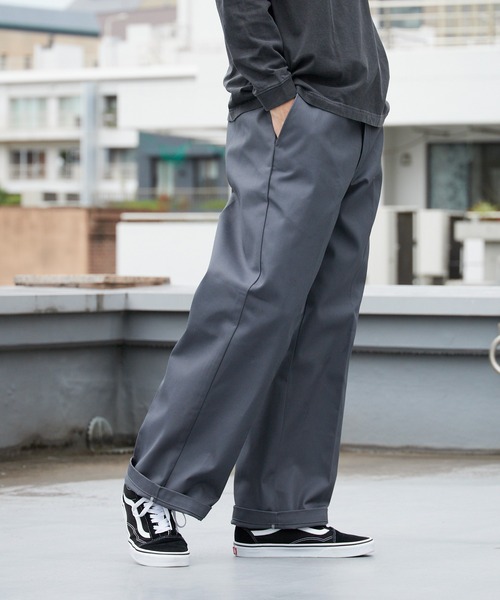 Dickies(ディッキーズ)の「Dickies/ディッキーズ 877 WORK PANTS LENGTH30inch ワークパンツ ルーズフィット レングス30インチ チノパンツ テーパード ワイド ストリート スケーター メンズ レディース 2026年 秋 秋服 冬 冬服(チノパンツ・メンズ・チャコールグレー/ブラック/ダークブラウン/カーキ・32inch/30inch/34inch)」の17枚目の写真