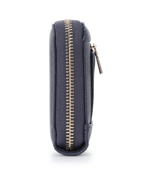 Guess(ゲス)の「AMORETTE Large Zip Around(財布・レディース・ネイビー/ブラック・ONE SIZE)」の4枚目の写真