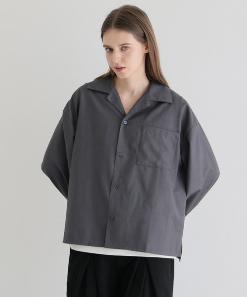 ELLUV(エルブ)の「【ELLUV/エルヴ】ファインドレープTRクロス ショート丈 2way レギュラー/オープンカラーシャツ(シャツ/ブラウス・メンズ・グレー/ホワイト/ダークブラック・S/M/L)」の21枚目の写真