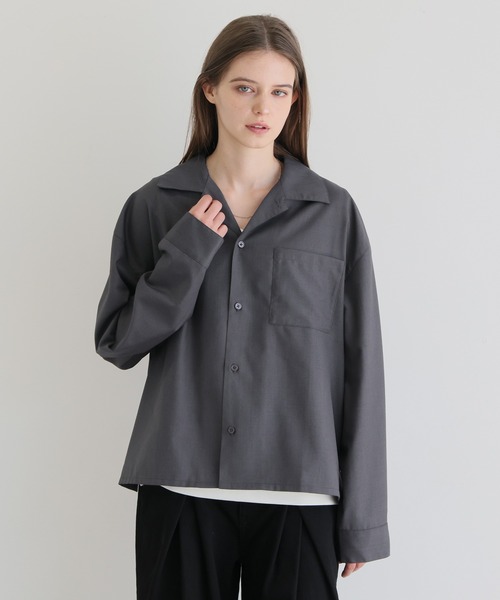 ELLUV(エルブ)の「【ELLUV/エルヴ】ファインドレープTRクロス ショート丈 2way レギュラー/オープンカラーシャツ(シャツ/ブラウス・メンズ・グレー/ホワイト/ダークブラック・S/M/L)」の19枚目の写真