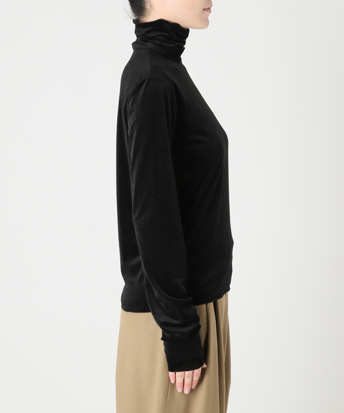 CITYSHOP(シティーショップ)の「SHEER VELOR HIGH NECK TOP:カットソー(Tシャツ/カットソー・レディース・ブラック/ピンク/カーキ・FREE)」の17枚目の写真