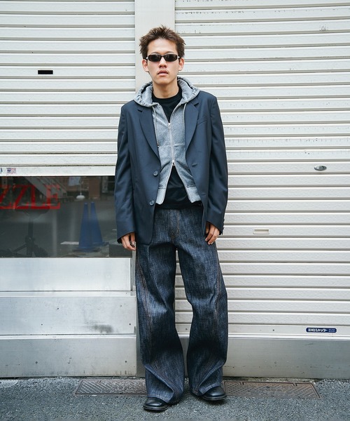 NVRFRGT（ネヴァーフォーゲット）の「【NVRFRGT】3D TWISTED WIDE LEG JEANS / NF252P06（デニムパンツ・メンズ・ブルー・1/2/3）」の6枚目の写真