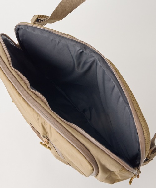 WILD THINGS(ワイルドシングス)の「ECOPAK×コーデュラ高堅牢仕様【WILD THINGS】DURABLE MESSENGER(メッセンジャーバッグ・レディース・ブラック/オリーブ/ブラウン・ONE SIZE)」の10枚目の写真