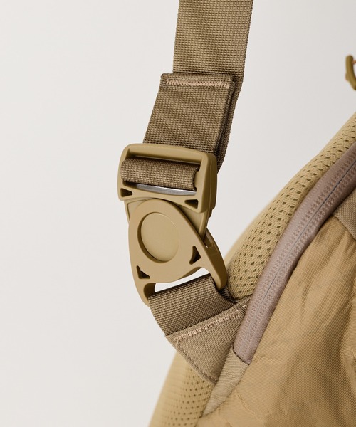 WILD THINGS(ワイルドシングス)の「ECOPAK×コーデュラ高堅牢仕様【WILD THINGS】DURABLE MESSENGER(メッセンジャーバッグ・レディース・ブラック/オリーブ/ブラウン・ONE SIZE)」の19枚目の写真