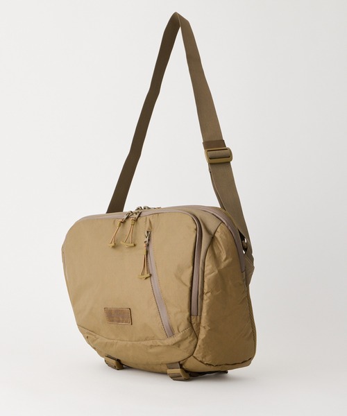 WILD THINGS(ワイルドシングス)の「ECOPAK×コーデュラ高堅牢仕様【WILD THINGS】DURABLE MESSENGER(メッセンジャーバッグ・レディース・ブラック/オリーブ/ブラウン・ONE SIZE)」の6枚目の写真