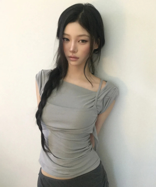 FLAREUP(フレアアップ)の「Layered Bustier T-Shirt (FL-108_Gray)(Tシャツ/カットソー・レディース・ライトグレー・OS)」の2枚目の写真