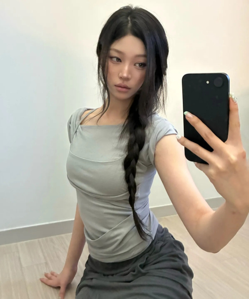 FLAREUP(フレアアップ)の「Layered Bustier T-Shirt (FL-108_Gray)(Tシャツ/カットソー・レディース・ライトグレー・OS)」の3枚目の写真