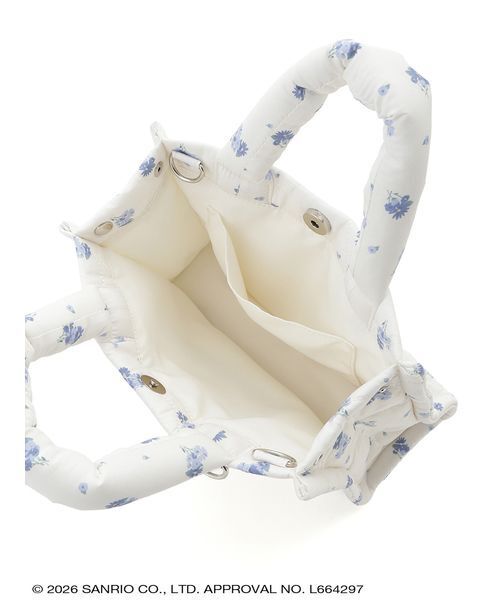 sanrio house（サンリオハウス）の「ハローキティ ２WAYフラワープリントキルティングバッグ（トートバッグ・レディース・ネイビー/アイボリー・F）」の12枚目の写真