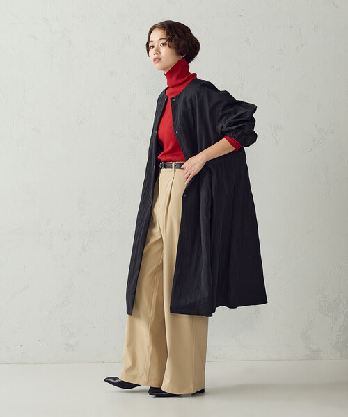 COMME CA ISM(コムサイズム)の「ノーカラー ニュアンス オーバーサイズコート(トレンチコート・レディース・ブラック/ベージュ・L/M)」の15枚目の写真