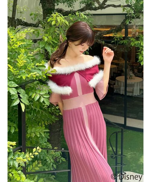 MERCURYDUO(マーキュリーデュオ)の「【ディズニーコレクション】美女と野獣/ファーケープニットワンピース(ワンピース・レディース・ピンク・SMALL/MEDIUM/FREE)」の14枚目の写真