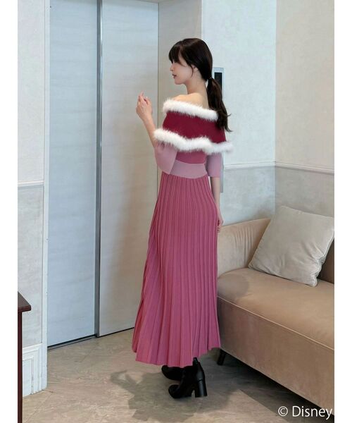 MERCURYDUO(マーキュリーデュオ)の「【ディズニーコレクション】美女と野獣/ファーケープニットワンピース(ワンピース・レディース・ピンク・SMALL/MEDIUM/FREE)」の7枚目の写真