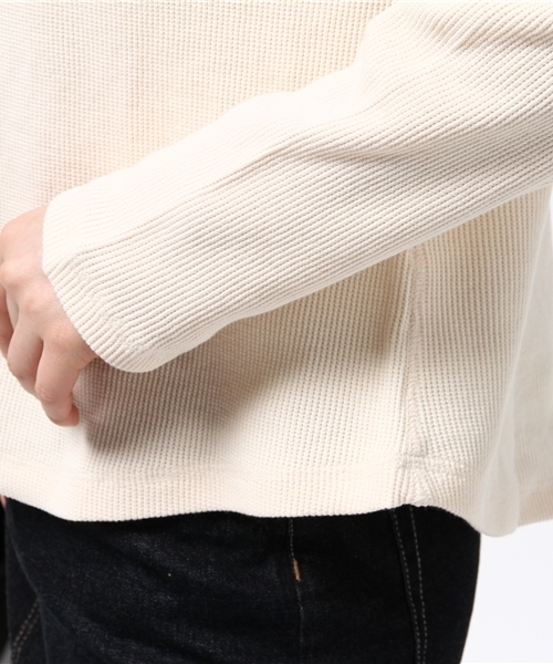Chico（チコ）の「【who's who Chico】ラインリブワッフル長袖プルオーバー（Tシャツ/カットソー・レディース・ホワイト/アイボリー/ライトグレー・FREE）」の8枚目の写真