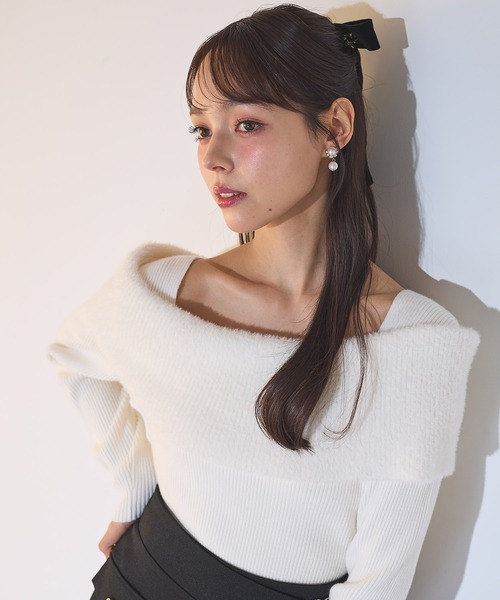 SOELA(ソエラ)の「【SOELA】フェザーオフショルリブニット/WEB限定(ニット/セーター・レディース・ホワイト×ホワイト・FREE)」の1枚目の写真