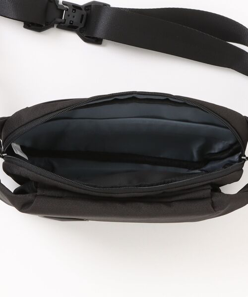 SAC'S BAR セレクト(サックスバーセレクト)の「【NIID/ニード】 R0 PRO NIID URBANATURE|チェストバッグ ショルダーバッグ 当社限定カラー有り(ボディバッグ/ウエストポーチ・メンズ・ブラック/グレー・FREE)」の5枚目の写真