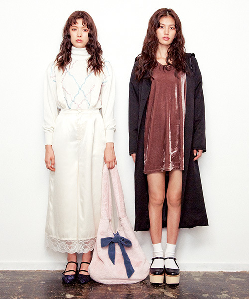 merry jenny（メリージェニー）の「サテンレースワイドパンツ（その他パンツ・レディース・ブラック/ライトブルー/オフホワイト・FREE）」の15枚目の写真