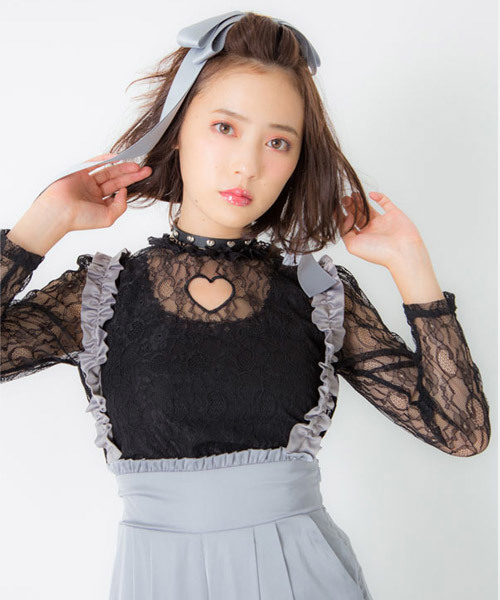 mon Lily(モンリリィ)の「襟レースフリル ハートorクロスカット総レーストップス(Tシャツ/カットソー・レディース・ブラック系その他/アイボリー/ベージュ系その他/ピンク/ライトブラック/ホワイト系その他/ライトホワイト/ピンク系その他・LARGE/MEDIUM)」の4枚目の写真