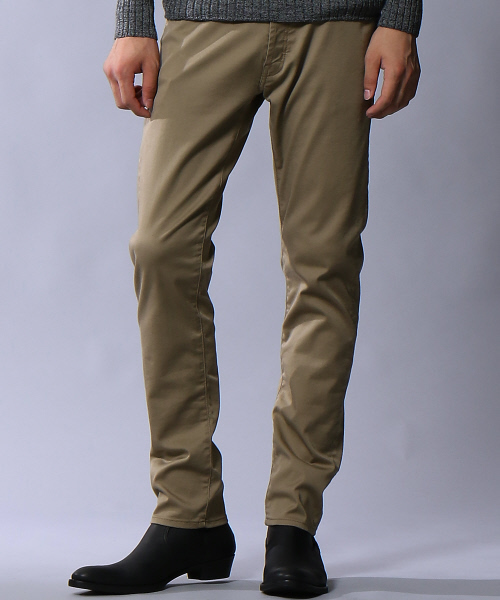 5351 POUR LES HOMMES(ゴーサンゴーイチプールオム)の「プレミアムフィットストレッチテーパードパンツ(その他パンツ・メンズ・ベージュ/ホワイト/ブラック・46/44/50/48)」の1枚目の写真