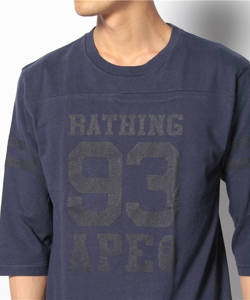 A BATHING APE(アベイシングエイプ)の「FOOTBALL 93 3/4 SLEEVE(Tシャツ/カットソー・メンズ・グレー/ネイビー/レッド・SMALL/MEDIUM/LARGE/X-LARGE/XX-LARGE)」の6枚目の写真