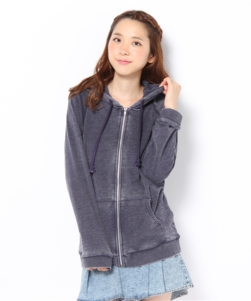 WEGO（ウィゴー）の「ピグメント加工スウェットZIPパーカー（パーカー・レディース・ブラック/ネイビー/レッド・FREE）」の3枚目の写真