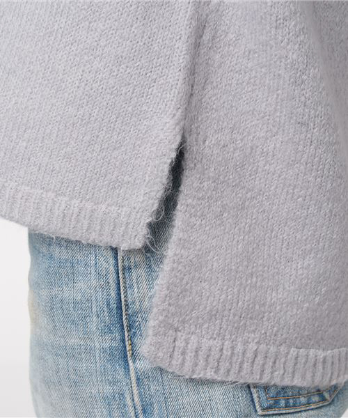 earth music&ecology（アースミュージックアンドエコロジー）の「・Vネック袖フレアニットプルオーバー（ニット/セーター・レディース・ピンク/ブラック/アイボリー/サックスブルー・FREE）」の7枚目の写真