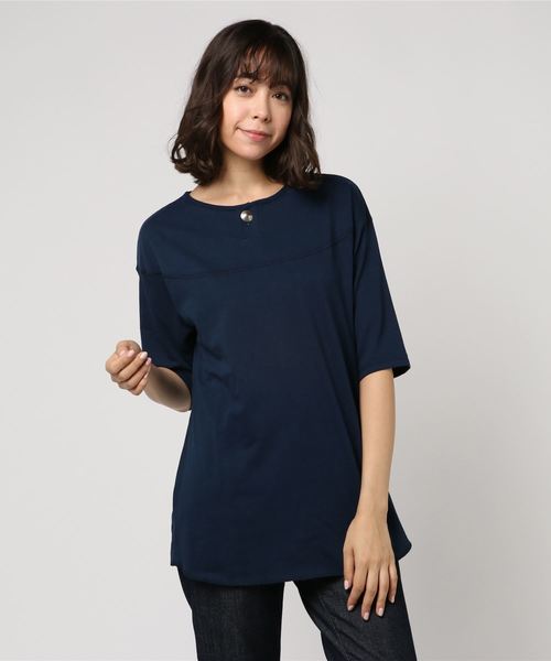 SpinnerBait（スピナーベイト）の「【SPINNER BAIT】スピナーベイト コンチョボタン ヘンリーネックカットソー (113BD)（Tシャツ/カットソー・レディース・レッド/ベージュ/ネイビー/ホワイト/ライトグレー・46/42/44）」の5枚目の写真