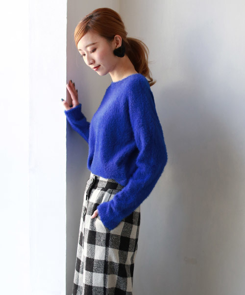 REAL CUBE(リアルキューブ)の「REAL CUBE フェザーシャギーニット(ニット/セーター・レディース・パープル/マスタード/アイボリー/ロイヤルブルー/ダークベージュ/レッドパープル・M/L)」の21枚目の写真