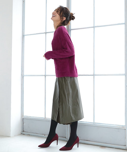 REAL CUBE(リアルキューブ)の「REAL CUBE フェザーシャギーニット(ニット/セーター・レディース・パープル/マスタード/アイボリー/ロイヤルブルー/ダークベージュ/レッドパープル・M/L)」の13枚目の写真