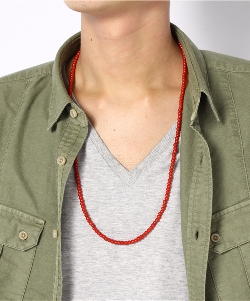 BEAMS（ビームス）の「BEAMS / ホワイトハート ネックレス（ネックレス・メンズ・レッド・ONE SIZE）」の5枚目の写真