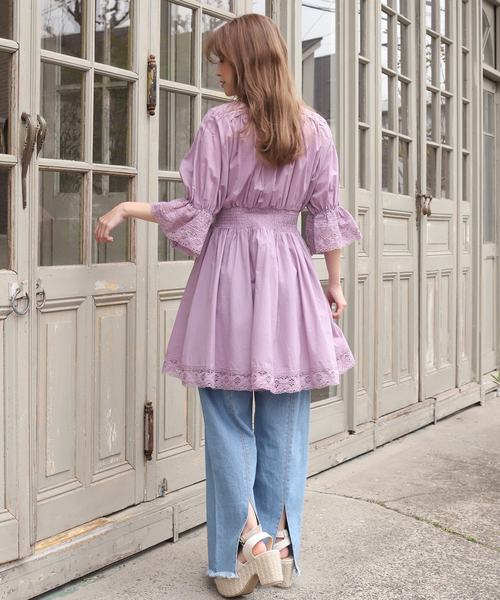 one after another NICE CLAUP（ワンアフターアナザーナイスクラップ）の「レース切替えコットンチュニック（チュニック・レディース・ブラック/オフホワイト/アイボリー/ラベンダー・FREE）」の5枚目の写真