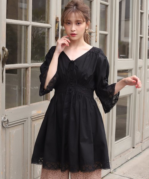 one after another NICE CLAUP（ワンアフターアナザーナイスクラップ）の「レース切替えコットンチュニック（チュニック・レディース・ブラック/オフホワイト/アイボリー/ラベンダー・FREE）」の8枚目の写真