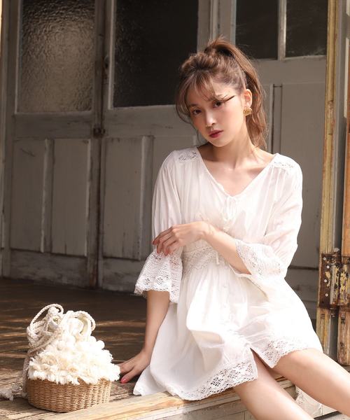 one after another NICE CLAUP（ワンアフターアナザーナイスクラップ）の「レース切替えコットンチュニック（チュニック・レディース・ブラック/オフホワイト/アイボリー/ラベンダー・FREE）」の9枚目の写真