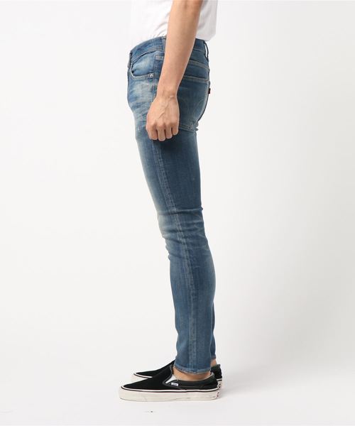 HYSTERIC GLAMOUR（ヒステリックグラマー）の「USED加工ISKOデニム スリムパンツ（デニムパンツ・メンズ・インディゴブルー・32inch/28inch/34inch/29inch/31inch/30inch）」の2枚目の写真