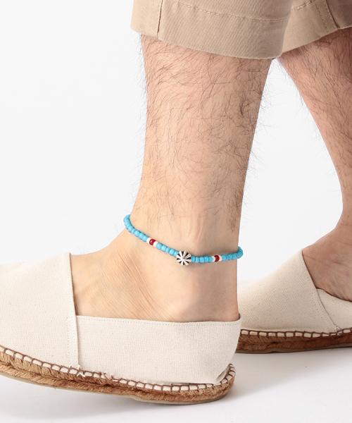 BEAMS（ビームス）の「ROSETTA PRAYER×BEAMS / 別注 コンチョ アンクレット（アンクレット・メンズ・レッド/ライトブルー/インディゴブルー/その他1/ブラック/オフホワイト・ONE SIZE）」の4枚目の写真