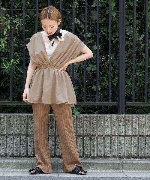 w closet(ダブルクローゼット)の「カシュクールウエストマークプルオーバー(シャツ/ブラウス・レディース・ブラック/ラベンダー/ライトベージュ・FREE)」の11枚目の写真