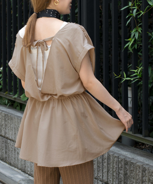 w closet(ダブルクローゼット)の「カシュクールウエストマークプルオーバー(シャツ/ブラウス・レディース・ブラック/ラベンダー/ライトベージュ・FREE)」の13枚目の写真