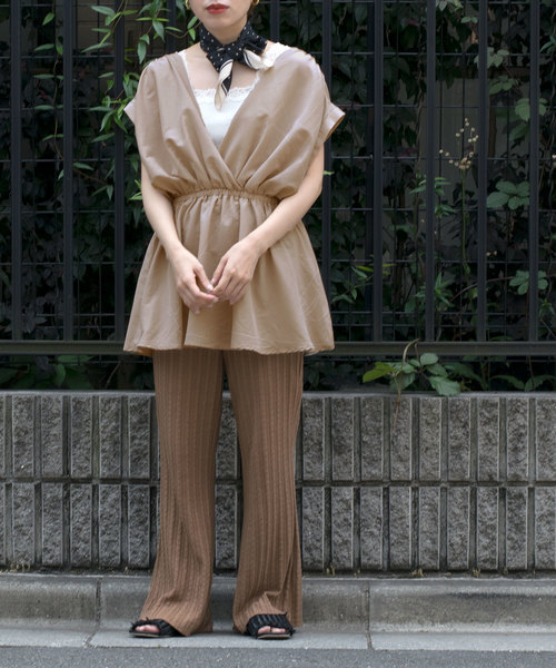 w closet(ダブルクローゼット)の「カシュクールウエストマークプルオーバー(シャツ/ブラウス・レディース・ブラック/ラベンダー/ライトベージュ・FREE)」の15枚目の写真
