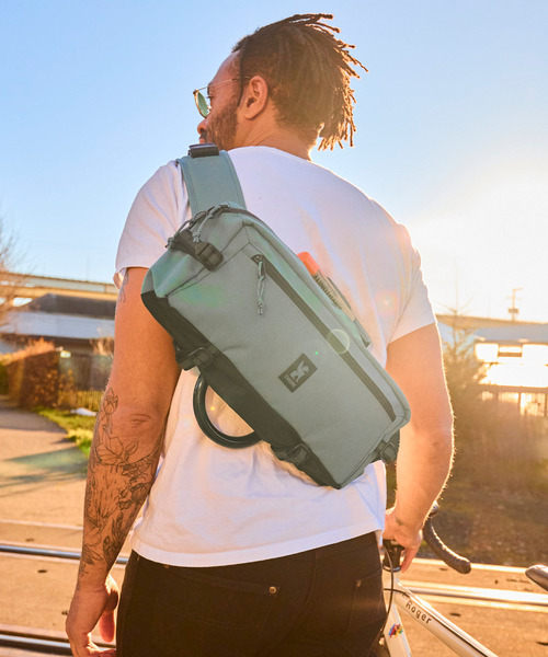 未使用タグ付き　CHROME　KADET カデット スリングバッグ ボディバッグ CHROME / クローム ］KADET SLING BAG / カデット スリング バッグ