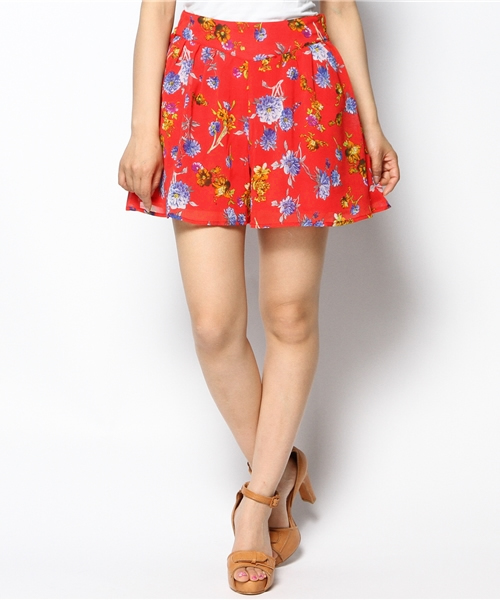 one after another NICE CLAUP(ワンアフターアナザーナイスクラップ)の「【ナイスクラップ】花柄シフォンキュロット(その他パンツ・レディース・オフホワイト/レッド/ブルー・FREE)」の3枚目の写真