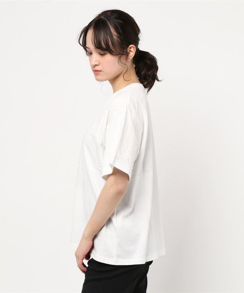 LOWRYS FARM(ローリーズファーム)の「レタリングTEE 875861(Tシャツ/カットソー・レディース・オフホワイト/ベージュ/グリーン系その他/ブラック・FREE)」の6枚目の写真