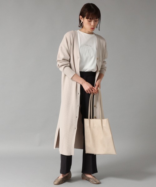 LOWRYS FARM(ローリーズファーム)の「レタリングTEE 875861(Tシャツ/カットソー・レディース・オフホワイト/ベージュ/グリーン系その他/ブラック・FREE)」の9枚目の写真